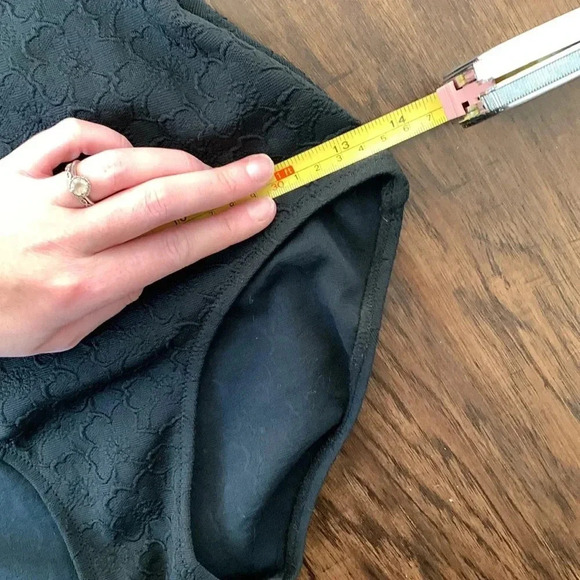 Vintage lady Gottex black floral one piece swimsuit - Picture 13 of 14